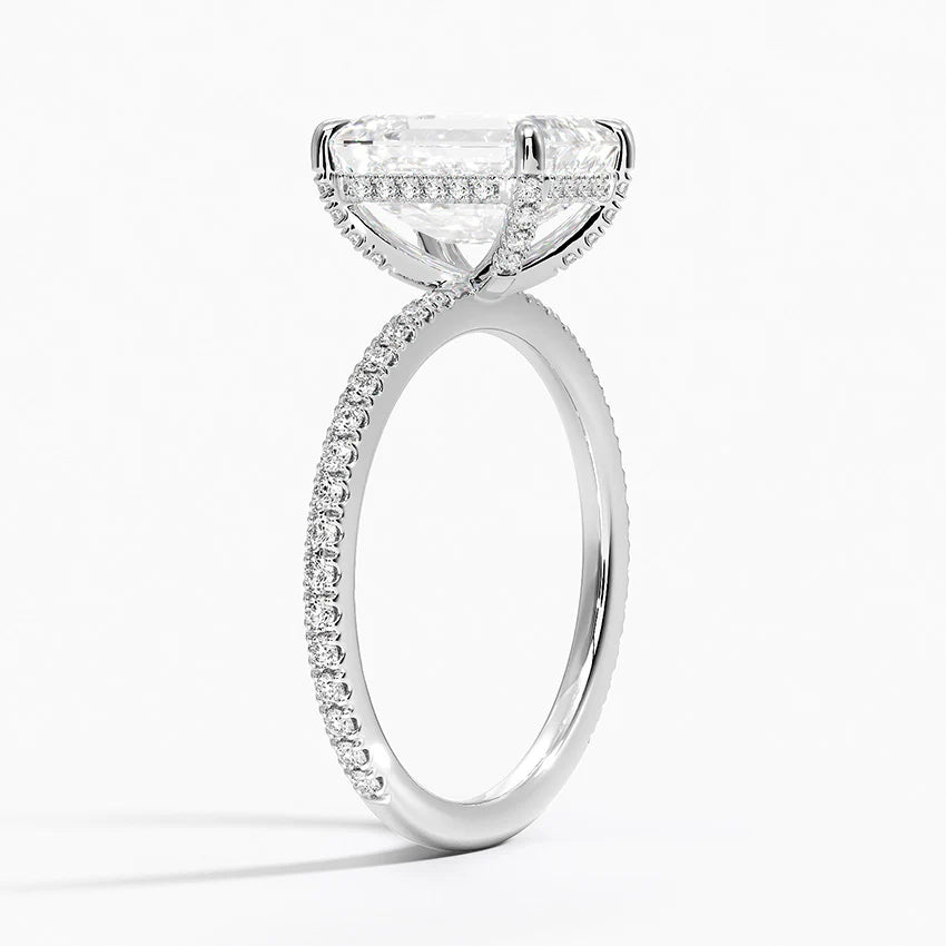 Saleena Emerald Setting Ring