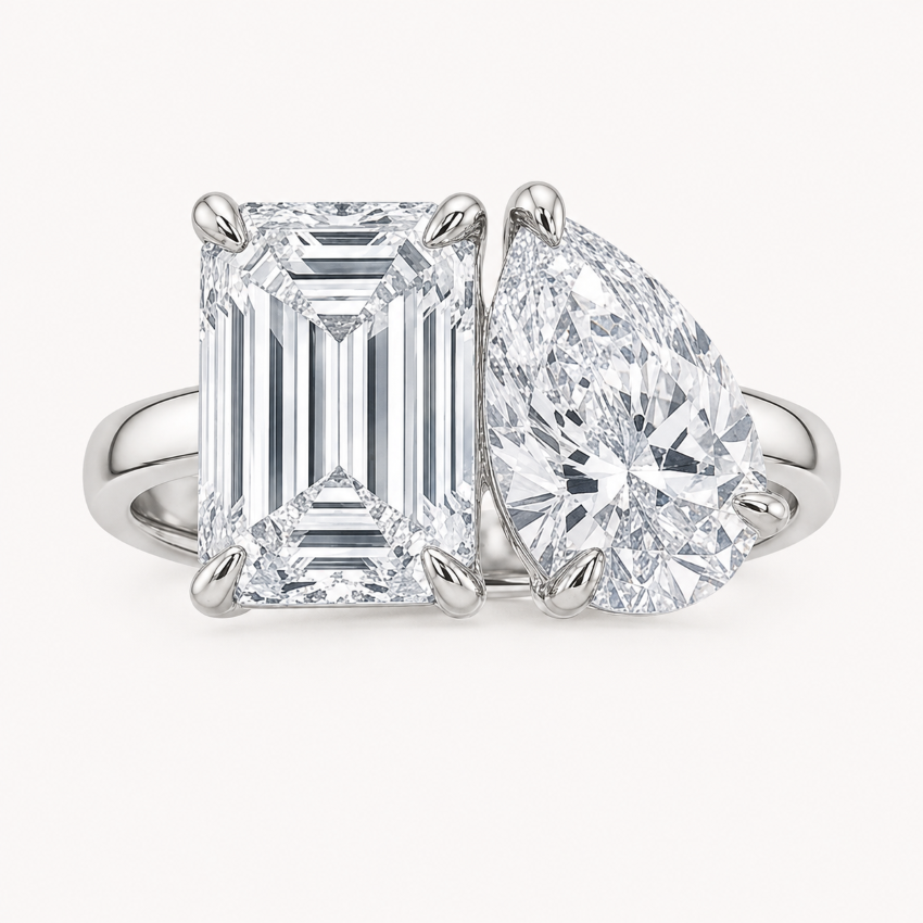 Pear & Emerald Toi et Moi Setting  Ring